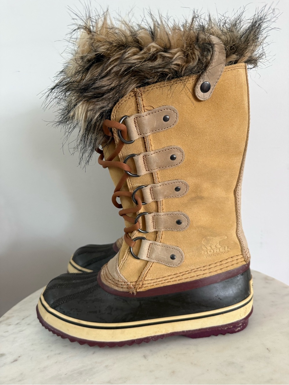 SOREL Joan of Arctic Faux Fur Suede Waterproof Snow Boot in Tan Size 7